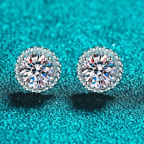 2 Carat Moissanite 925 Sterling Silver Stud Earrings - Picture 2 of 6